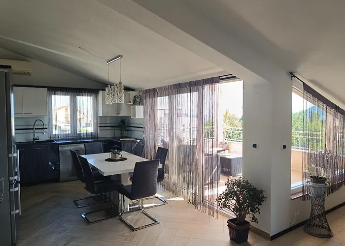 Apartman Vice Biograd Na Moru
